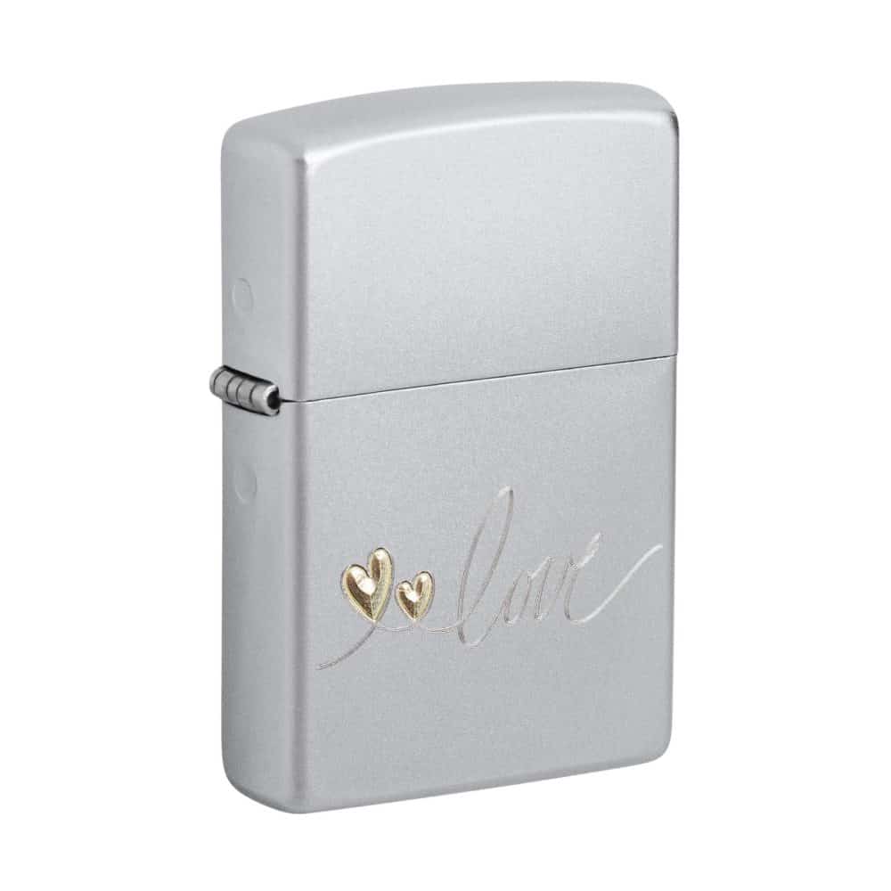 تصویر فندک Zippo با طرح Love Design و جزئیات براق