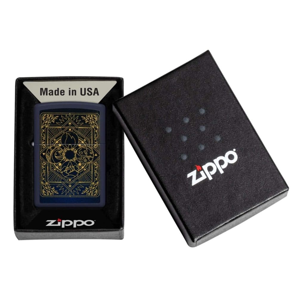 تصویر فندک Zippo مدل Elements Design با پوشش مات سرمه‌ای (Navy Matte)