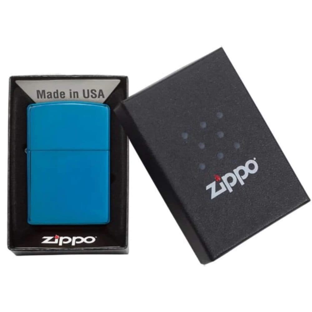 تصویر فندک Zippo مدل Sapphire Design با بدنه آبی براق و طراحی شیک