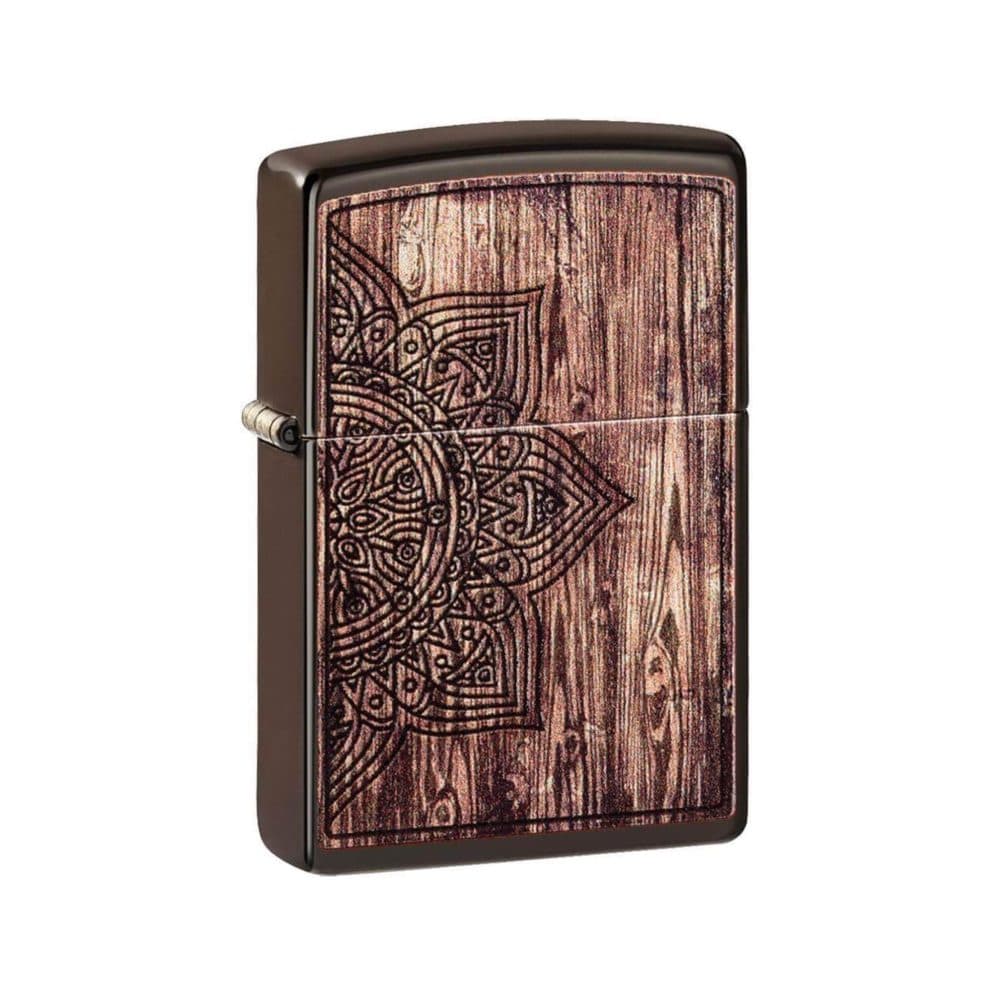 تصویر فندک Zippo مدل Wood Mandala Design با طرح ماندالا روی بدنه چوبی