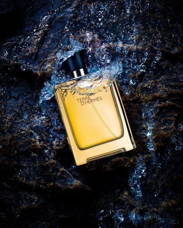 عطر TERRE D'HERMES PURE PERFUME مردانه – تق هرمس پرفیوم اورجینال با رایحه چوبی و گیاهی